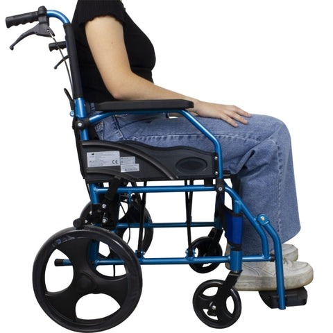 Sedia a rotelle pieghevole in alluminio con freni sulle maniglie, colore blu